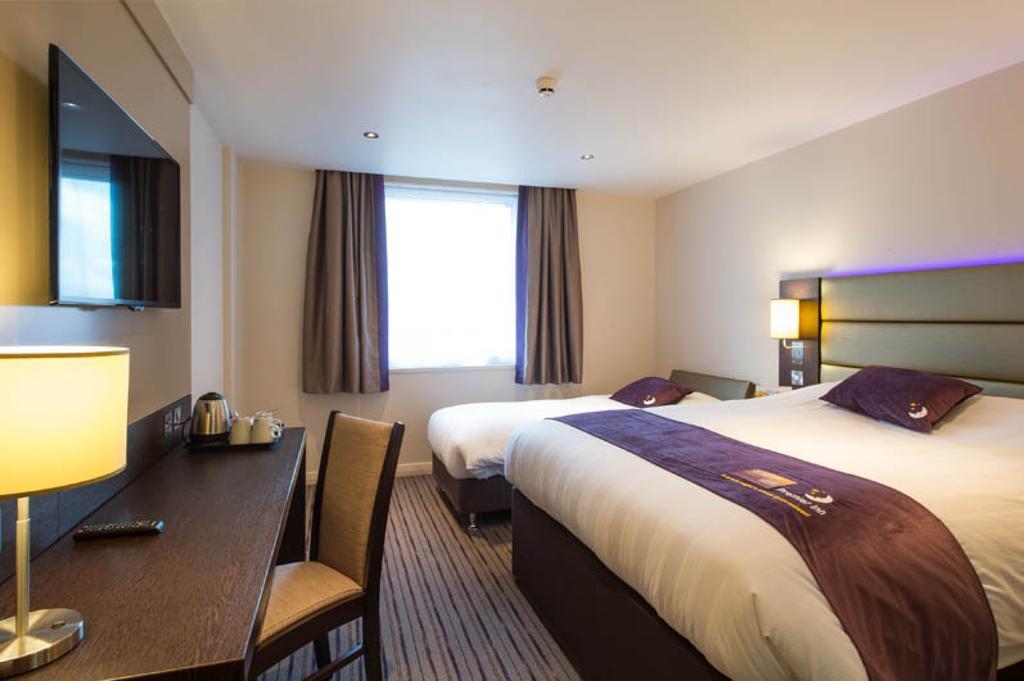 Premier Inn Manchester - Prestwich Exterior foto