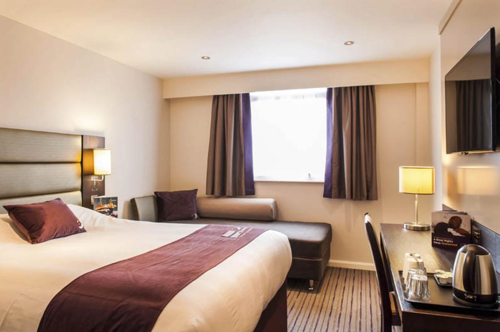 Premier Inn Manchester - Prestwich Exterior foto