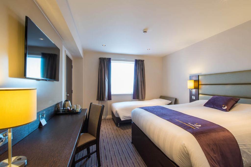 Premier Inn Manchester - Prestwich Exterior foto