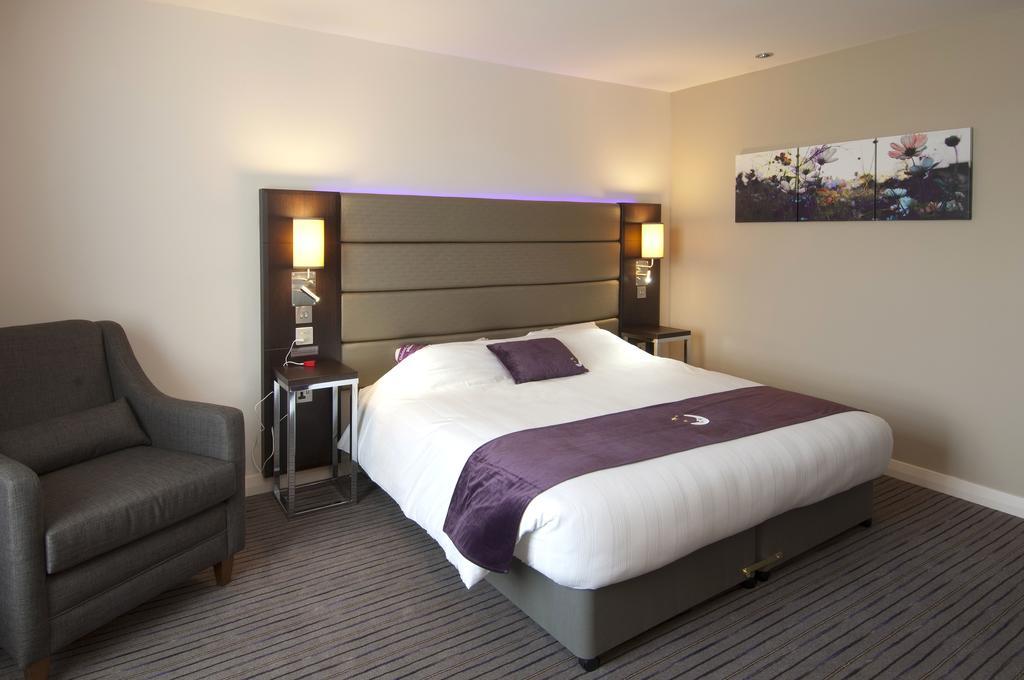 Premier Inn Manchester - Prestwich Exterior foto